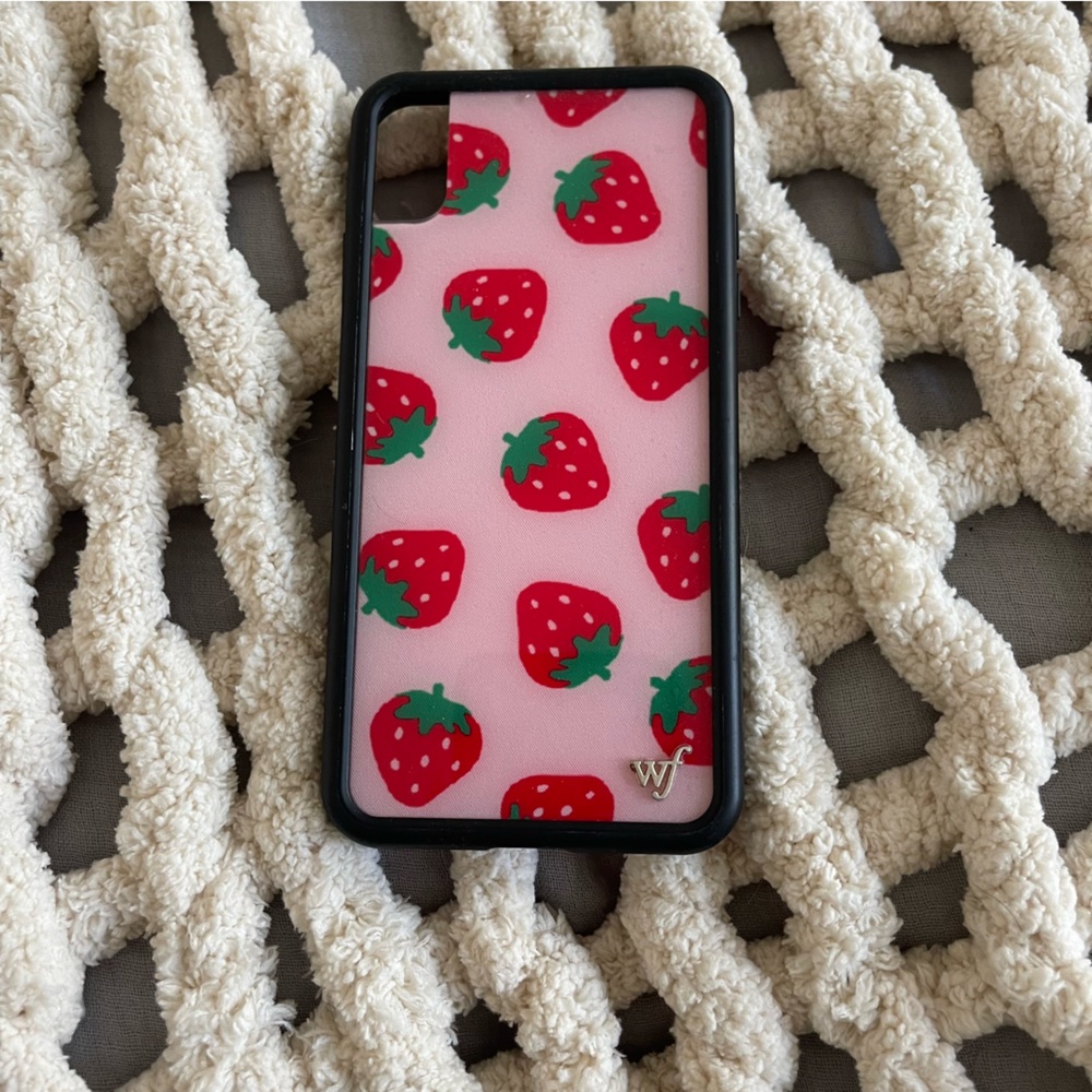 Wildflower Strawberry iPhone Xs Max Case